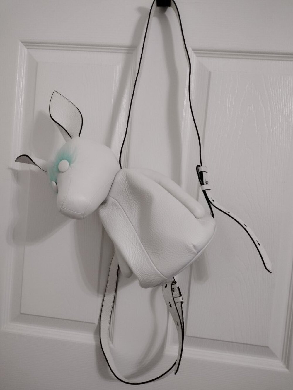 Kendall + Kylie Normie Dog White Leather Backpack NWOT Plush Rare Statement Bag - Picture 5 of 10